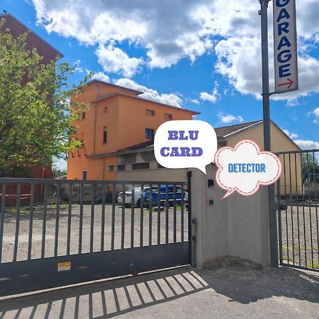 Parma Express Traveller'S Lodging Front Station Fs Parking Extérieur photo
